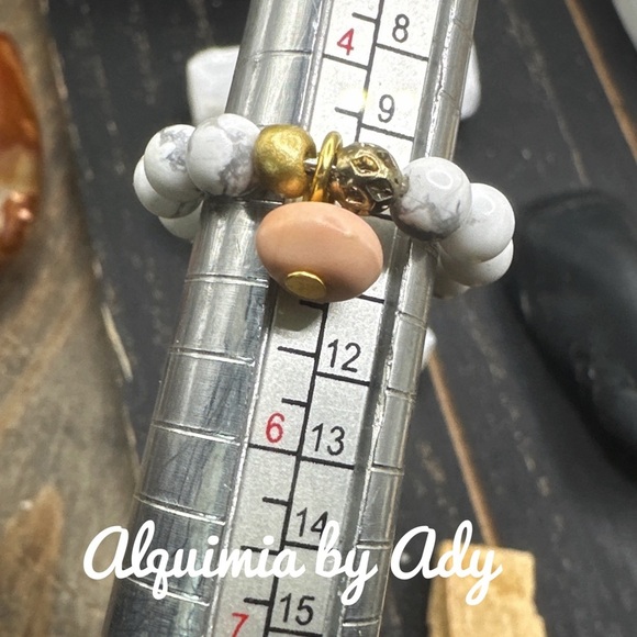 White howlite multi stones charms beaded ring band - Picture 2 of 2